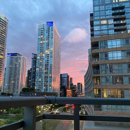 3Bdrm Lake View Condo In Toronto Esterno foto